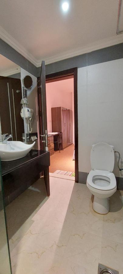 塞拉莱Eman House公寓式酒店 外观 照片