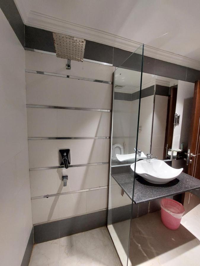 塞拉莱Eman House公寓式酒店 外观 照片